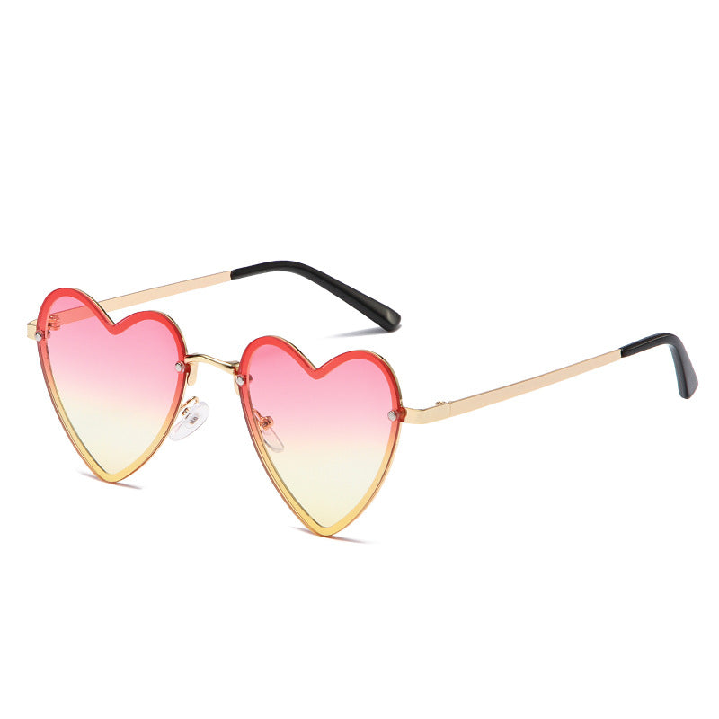 Women's Fashion Peach Heart Decorative Sunglasses