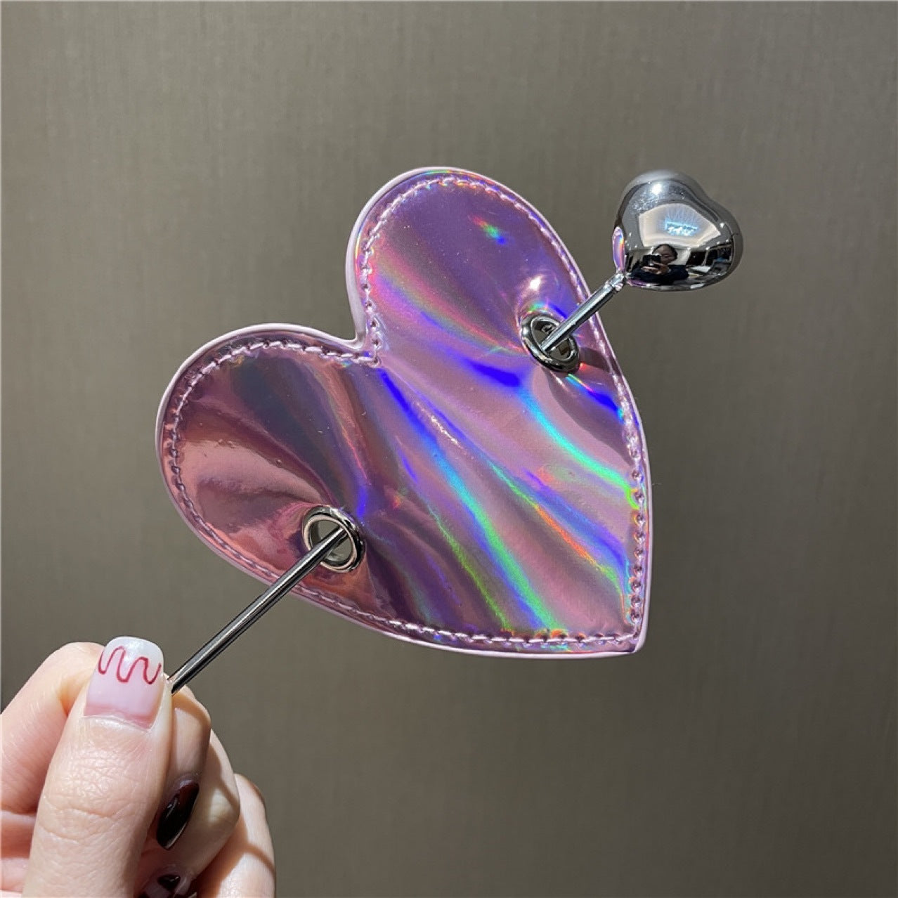 Overlock Heart Leather Sequin Glossy Heart Hairpin